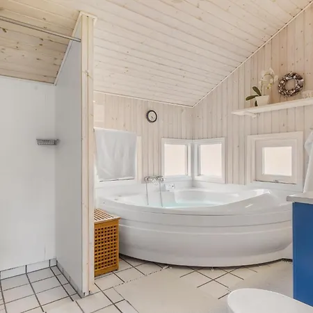 3 Bedroom Cozy In Otterup