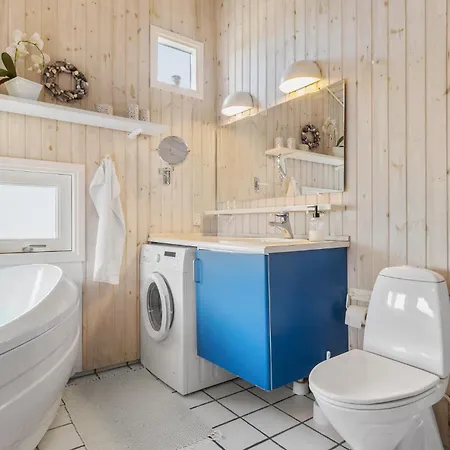 3 Bedroom Cozy In Casa de Férias Otterup
