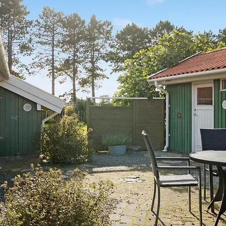 3 Bedroom Cozy In Casa de Férias